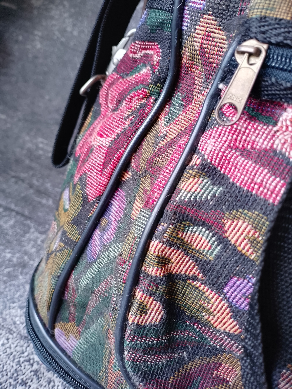 Vintage ARCTICS USA Floral Tote Travel Bag - Expandable - Picture 9 of 16